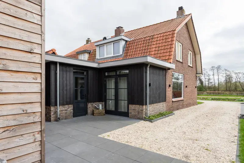 Verbouwing met montagewerk in uitvoering
